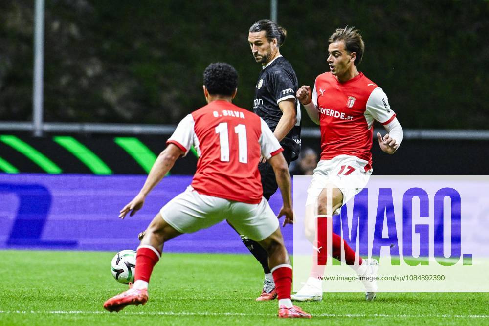Christian Burgess of KAA Gent and Jovan Milosevic of SC Braga pictured in action during a soccer game between Portuguese SC Braga and Belgian soccer team KAA Gent, Thursday 22 October 2026 in Braga, Portugal, the second match in the UEFA Conference League league phase. TOM GOYVAERTS TomxGoyvaerts x190686774x