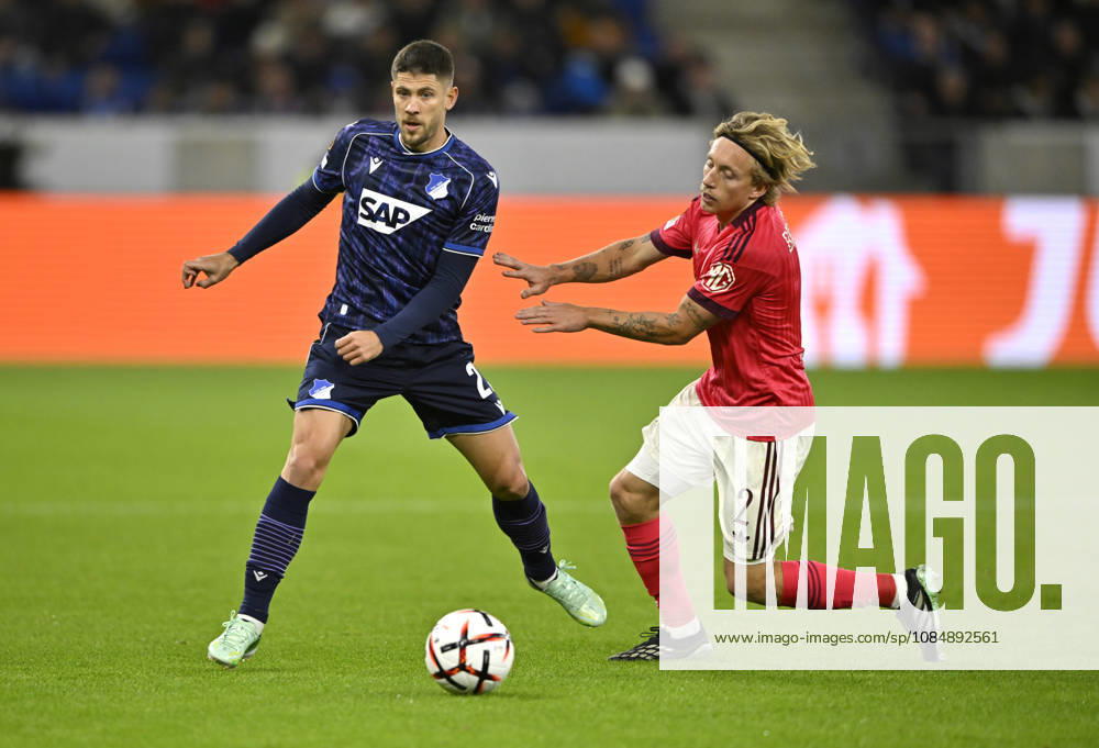 Zweikampf, Aktion Mads Bidstrup Olympique Lyon (02) gegen Andrej Kramaric TSG 1899 Hoffenheim (27) TSG 1899 Hoffenheim vs Olympique Lyon 22.10.2026 DFL REGULATIONS PROHIBIT ANY USE OF PHOTOGRAPHS AS IMAGE SEQUENCES AND OR QUASI-VIDEO TSG 1899 Hoffenheim vs Olympique Lyon