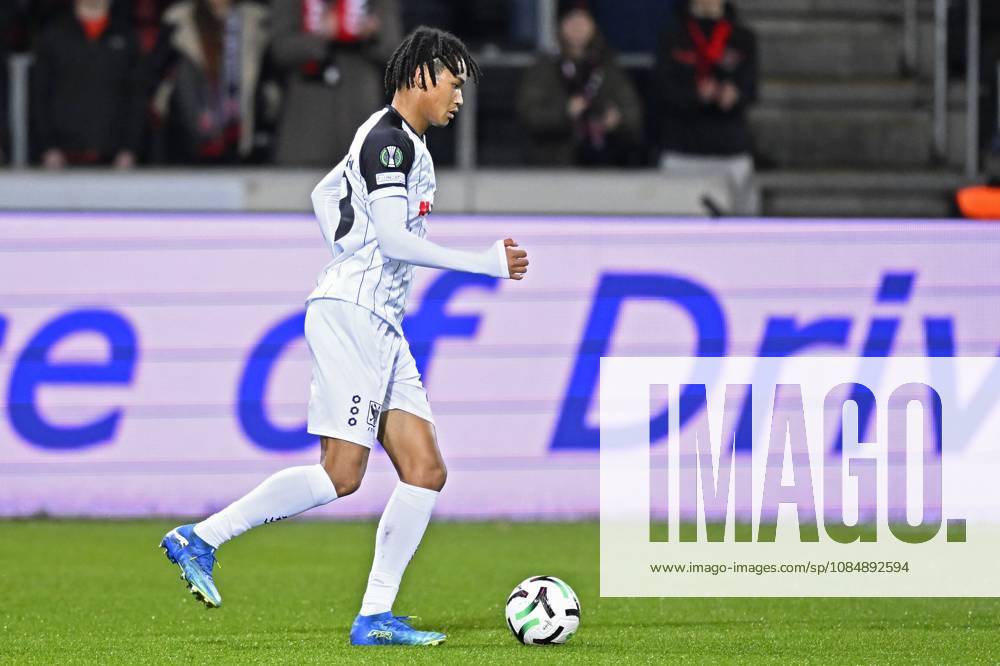 FC Midtjylland v Sint-Truidense VV - UEFA Conference League HERNING, DENMARK - OCTOBER 22 : Ishiwatari Nelson midfielder of Sint-Truidense VV during the UEFA Conference League 2026 27 League Phase matchday 2 match between FC Midtjylland and Sint-Truidense VV on October 22, 2026 in Herning, Denmark, 22 10 2026 Herning Denmark