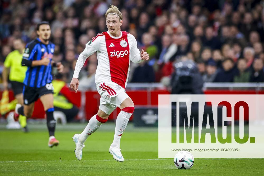 , JohanCruijff ArenA , season 2026 2027 , UEFA Conference League , League phase - Matchday 3 football , match between Ajax and Atalanta , Picture shows Ajax player Julian Brandt Ajax - Atalanta x208961198x