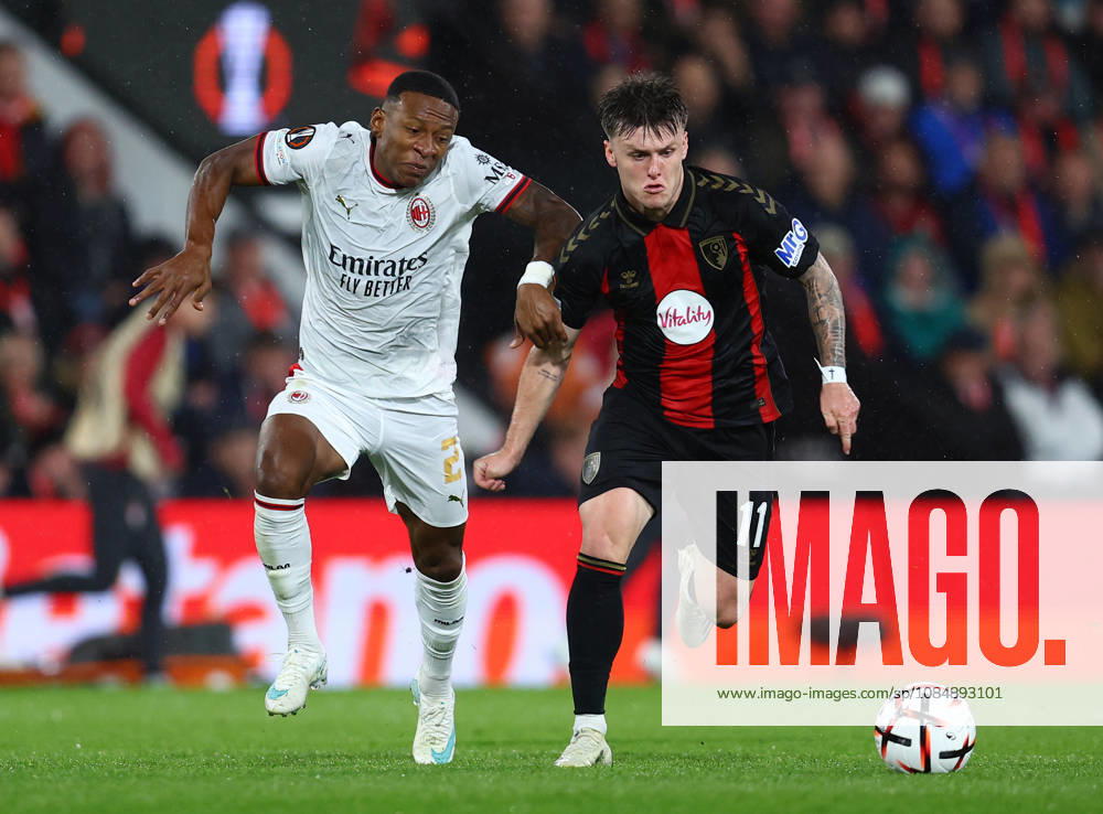 Bournemouth, England, 22nd October 2026. Pervis Estupinan of AC Milan tussles with Ben Gannon-Doak of Bournemouth during the AFC Bournemouth vs AC Milan UEFA Europa League match at the Vitality Stadium, Bournemouth. Picture credit should read: Paul Terry Sportimage . SPI_025_PT_Bournmouthmouth_AC_Milan SPI-5092-0025