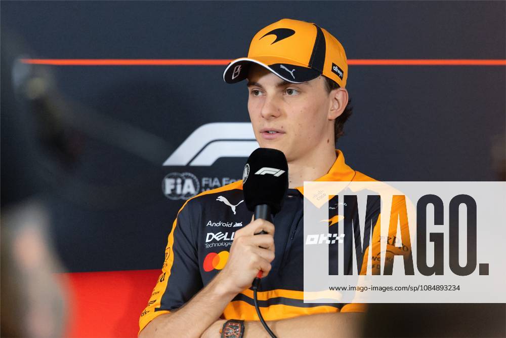 22nd October 2026; Circuit of the Americas, Austin, United States; Formula 1, United States Grand Prix, Arrival Day; Oscar Piastri (81) of Australia and McLaren Mastercard F1 Team during a press conference, PK, Pressekonferenz BobxKupbens
