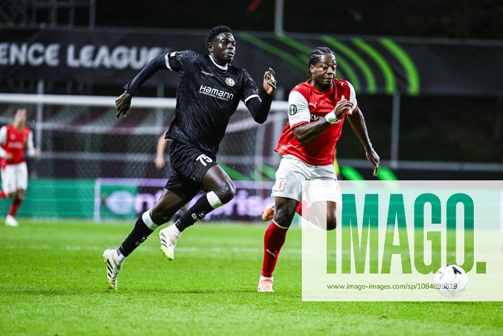 Ibrahimа Cisse of KAA Gent and Bright Arrey-Mbi of SC Braga pictured in action during a soccer game between Portuguese SC Braga and Belgian soccer team KAA Gent, Thursday 22 October 2026 in Braga, Portugal, the second match in the UEFA Conference League league phase. TOM GOYVAERTS TomxGoyvaerts x190689972x