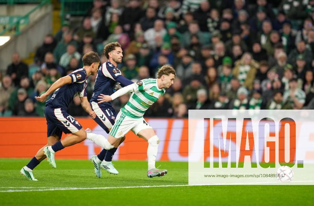 Callum Osmand of Celtic goes to ground under pressure from Sebastian Caceres & Javier Rueda of Celta Vigo Celtic v Celta Vigo, UEFA Europa League, Football, Celtic Park, Glasgow, Scotland, UK - 22 Oct 2026Glasgow Celtic Park Scotland United Kingdom