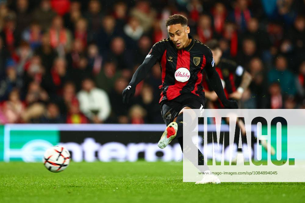Marcus Tavernier of AFC Bournemouth scores the sides second goal from a penalty to make it 2-0 AFC Bournemouth v AC Milan, UEFA Europa League, Football, Vitality Stadium, Bournemouth, UK - 22 Oct 2026Bournemouth Vitality Stadium United Kingdom