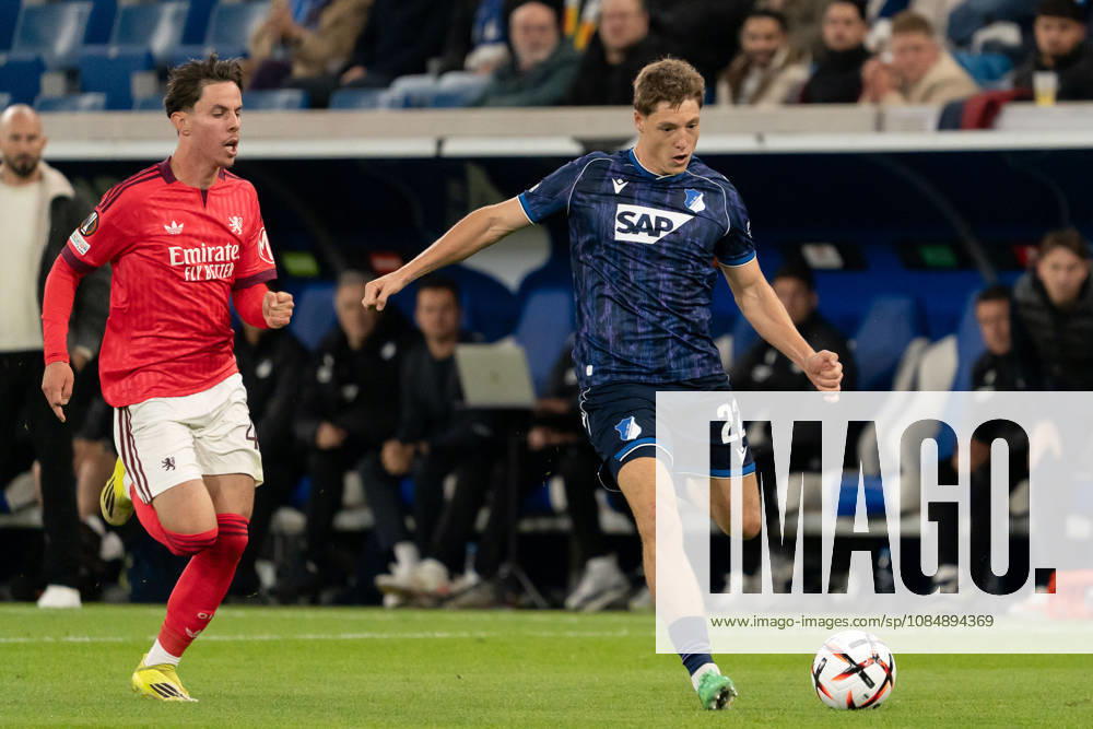 Alexander Prass (TSG Hoffenheim, 22) am Ball, Aktion, Dribbling, dribbeln, Angriff, GER, TSG 1899 Hoffenheim vs. Olympique Lyon, Fussball, Europa League, Spieltag 3, Spielzeit 2026 2027, 22.10.2026, GER, TSG 1899 Hoffenheim vs. Olympique Lyon, Fussball, Europa League, Spieltag 3, Spielzeit 2026 2027, 22.10.2026, Sinsheim
