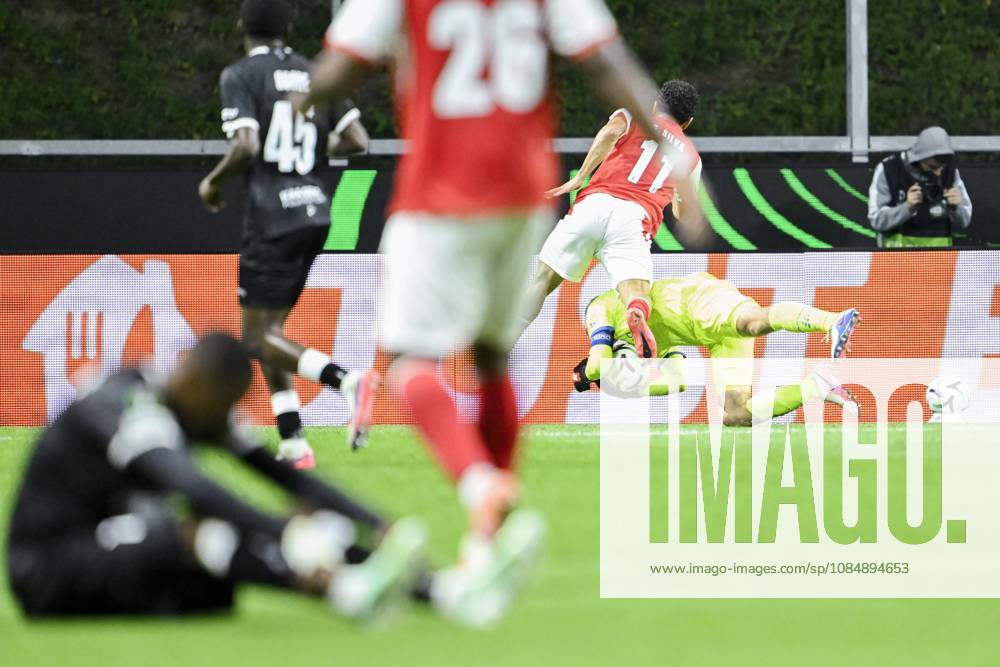 SC Braga v KAA Gent - UEFA Conference League BRAGA, PORTUGAL - OCTOBER 22 : Roef Davy goalkeeper of KAA Gent in action during the UEFA Conference League 2026 27 League Phase matchday 2 match between SC Braga and KAA Gent on October 22, 2026 in Braga, Portugal, 22 10 2026 Braga Portugal