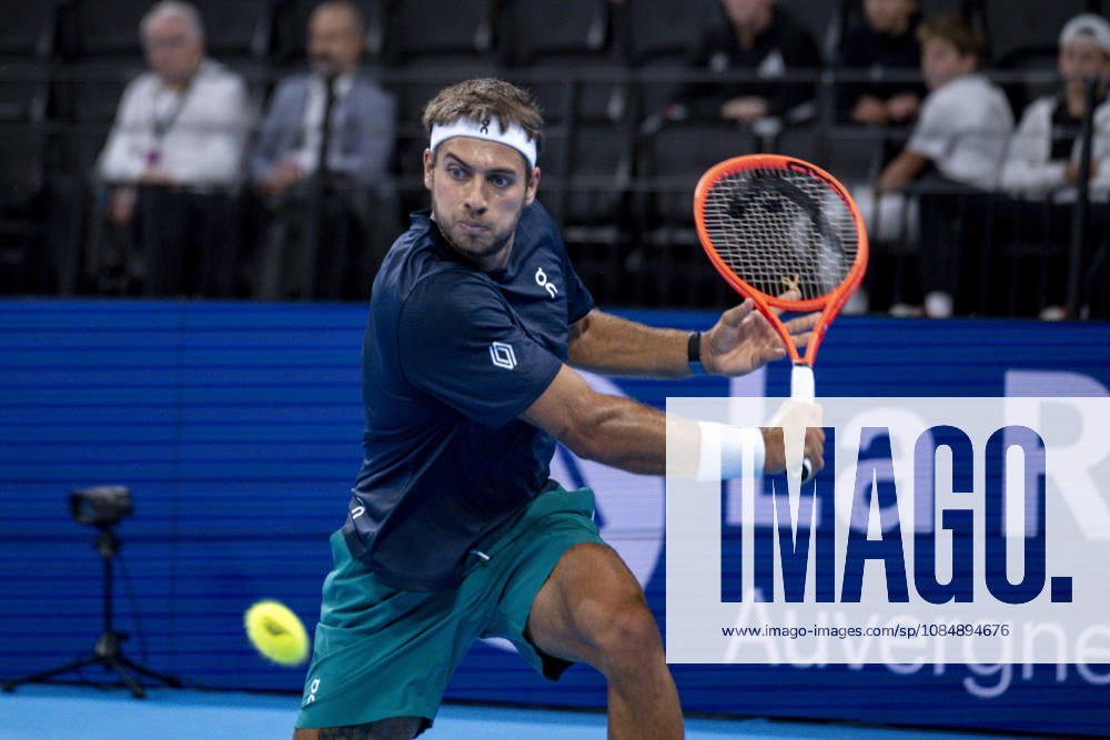 TENNIS : ATP, Tennis Herren 250 - Grand Prix Tennis AURA - Decines (France) 22 10 2026 Flavio Cobolli (ITA) vs Stan Wawrinka (SUI) during the tournament of the Auvergne Rhône-Alpes Grand Prix at the LDLC Arena in Décines on October 22, 2026. Photo Sandrine Thesillat PsNewZ