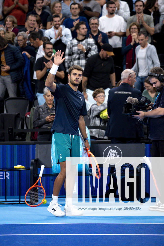 TENNIS : ATP, Tennis Herren 250 - Grand Prix Tennis AURA - Decines (France) 22 10 2026 Flavio Cobolli (ITA) vs Stan Wawrinka (SUI) during the tournament of the Auvergne Rhône-Alpes Grand Prix at the LDLC Arena in Décines on October 22, 2026. Photo Sandrine Thesillat PsNewZ