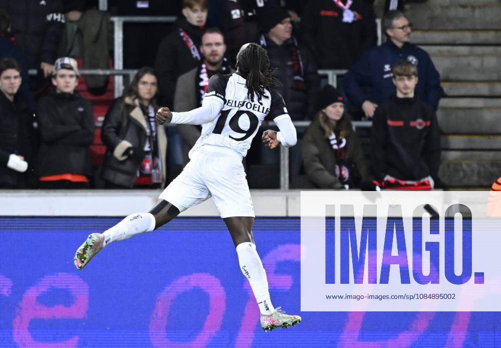 FC Midtjylland v Sint-Truidense VV - UEFA Conference League HERNING, DENMARK - OCTOBER 22 : Soelle Soelle Frederic forward of Sint-Truidense VV celebrates scoring the opening goal during the UEFA Conference League 2026 27 League Phase matchday 2 match between FC Midtjylland and Sint-Truidense VV on October 22, 2026 in Herning, Denmark, 22 10 2026 Herning Denmark