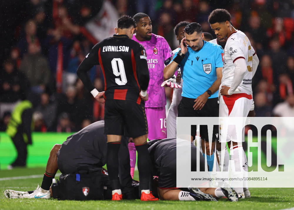 Bournemouth v AC Milan 22 October 2026, Bournemouth - UEFA Europa League - Bournemouth v AC Milan - Referee Vasilis Fotias touches his ear as he awaits a verdict on a red card from the VAR team - Photo: Jacques Feeney Offside. Bournemouth UK