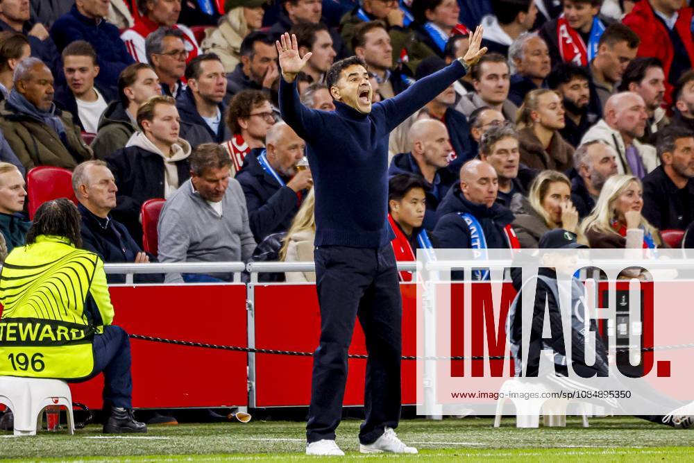 AMSTERDAM - AFC Ajax head coach Michel Sanchez reacts during the UEFA Conference League match between AFC Ajax and Atalanta BC at the Johan Cruijff ArenA on October 22, 2026 in Amsterdam, the Netherlands. WART BRINKERHOF ANP Conference League 2026 27 ANPxSportx xMarcelxterxBalsxIVx 573298644 originalFilename: 573298644