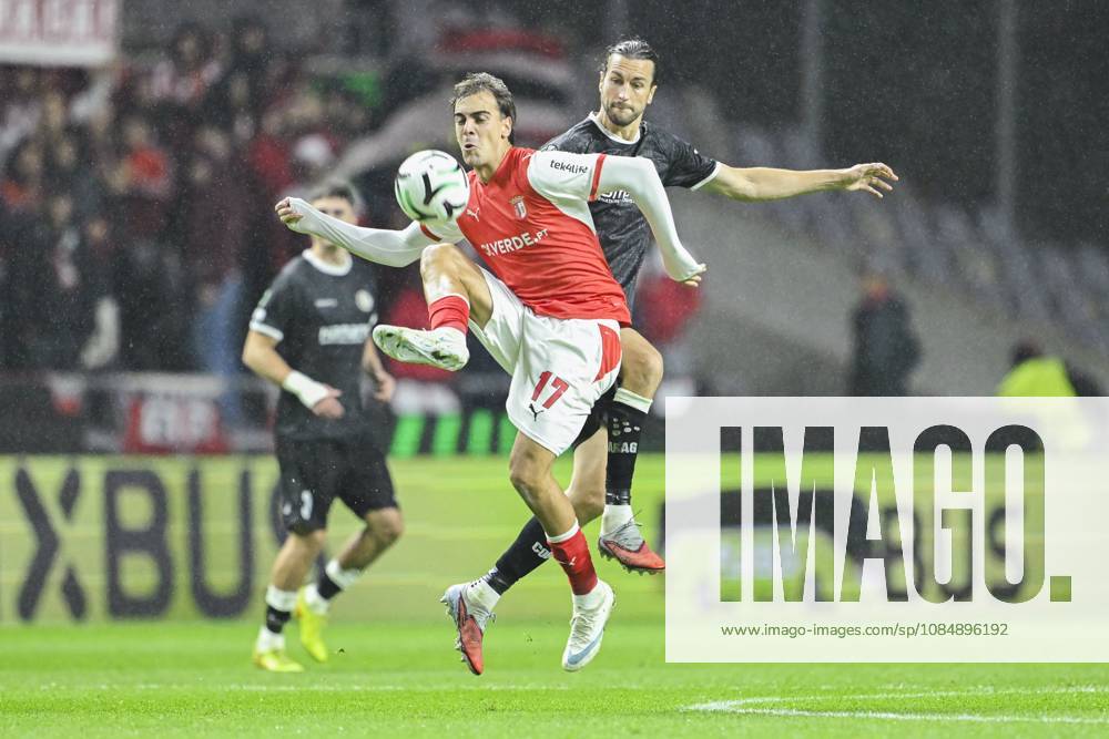 SC Braga v KAA Gent - UEFA Conference League BRAGA, PORTUGAL - OCTOBER 22 : Burgess Christian defender of KAA Gent, Milosevic Jovan forward of SC Braga in action during the UEFA Conference League 2026 27 League Phase matchday 2 match between SC Braga and KAA Gent on October 22, 2026 in Braga, Portugal, 22 10 2026 Braga Portugal