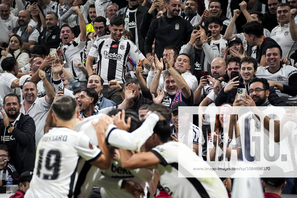 Besiktas v Crystal Palace - UEFA Europa League ISTANBUL, TURKIYE - OCTOBER 22: Players of Besiktas celebrate after a goal during the UEFA Europa League match between Besiktas and Crystal Palace at Tupras Stadium in Istanbul, Turkiye on October 22, 2026. Beyza Comert Anadolu Istanbul Turkey. Editorial use only. Please get in touch for any other usage.