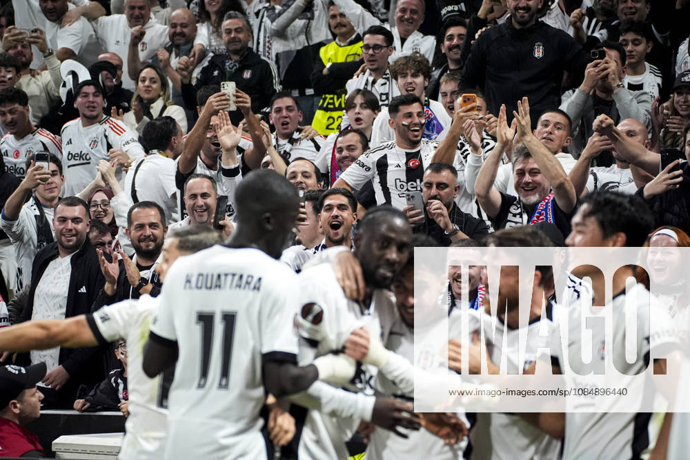 Besiktas v Crystal Palace - UEFA Europa League ISTANBUL, TURKIYE - OCTOBER 22: Players of Besiktas celebrate after a goal during the UEFA Europa League match between Besiktas and Crystal Palace at Tupras Stadium in Istanbul, Turkiye on October 22, 2026. Beyza Comert Anadolu Istanbul Turkey. Editorial use only. Please get in touch for any other usage.