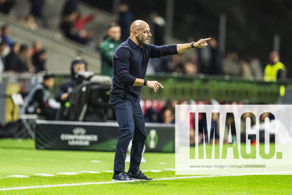 Franclim Carvalho Head Coach of SC Braga gestures during the UEFA Conference League 2026 27 League Phase MD2 match between SC Braga vs KAA Gent at Estádio Municipal de Braga on October 22th,2026 (Photo by Pedro Loureiro Sports Press Photo)