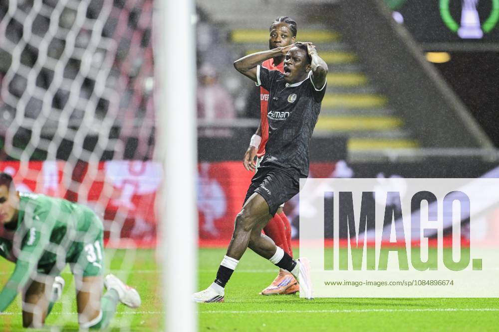 SC Braga v KAA Gent - UEFA Conference League BRAGA, PORTUGAL - OCTOBER 22 : Goore Hyllarion Bi forward of KAA Gent missing an opportunity during the UEFA Conference League 2026 27 League Phase matchday 2 match between SC Braga and KAA Gent on October 22, 2026 in Braga, Portugal, 22 10 2026 Braga Portugal