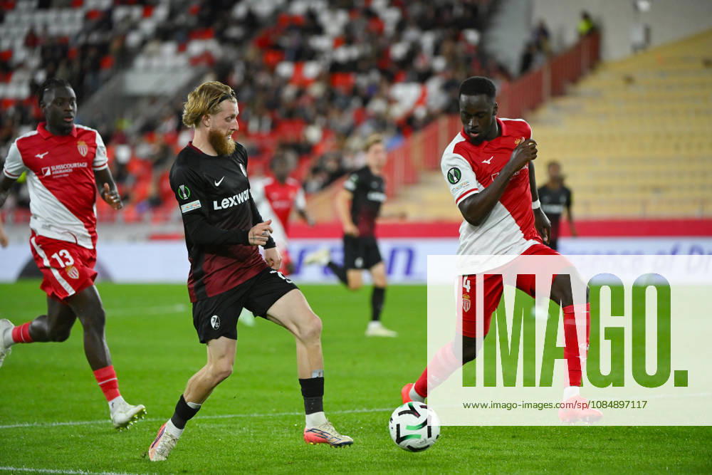 Niklas Beste (SC Freiburg) - UEFA Conference League match between AS Monaco and SC Freiburg on October 22, 2026 at the Louis II Stadium in Monaco.