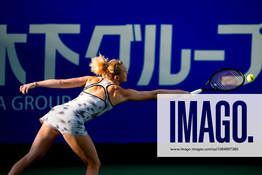 WTA, Tennis Damen Kinoshita Group Japan Open - Day 4 Katerina Siniakova of the Czech Republic plays during her round of 16 singles match against Magda Linette of Poland at the 2026 Kinoshita Group Japan Open Women s tennis tournament at Utsubo Tennis Center in Osaka, Japan, on October 22, 2026. Osaka Japan