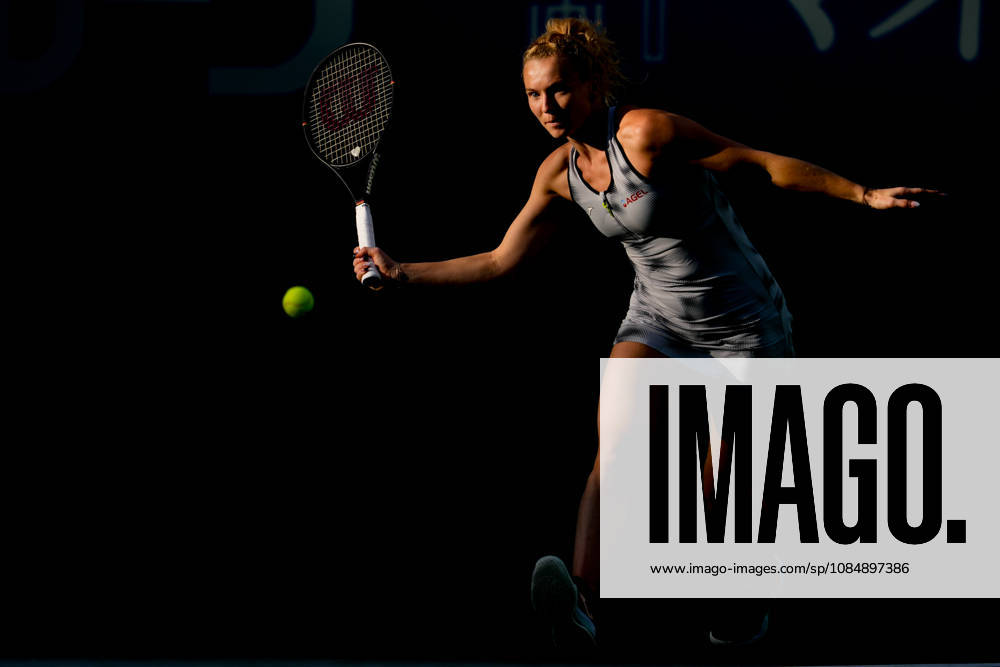WTA, Tennis Damen Kinoshita Group Japan Open - Day 4 Katerina Siniakova of the Czech Republic plays during her round of 16 singles match against Magda Linette of Poland at the 2026 Kinoshita Group Japan Open Women s tennis tournament at Utsubo Tennis Center in Osaka, Japan, on October 22, 2026. Osaka Japan