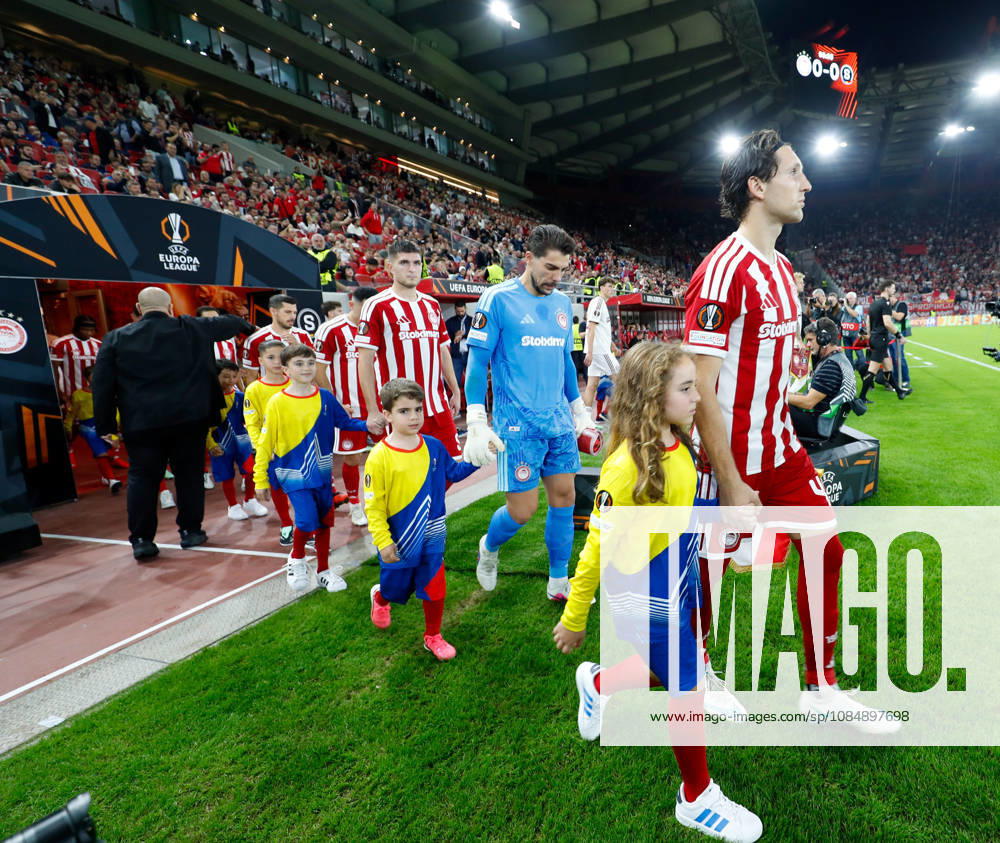Olympiacos F.C. v AC Sparta Prague UEFA Europa League Olympiacos F.C. players enter the pitch during the UEFA Europa League match at Karaiskakis Stadium, Piraeus 22 10 2026 UK Newspapers OUT