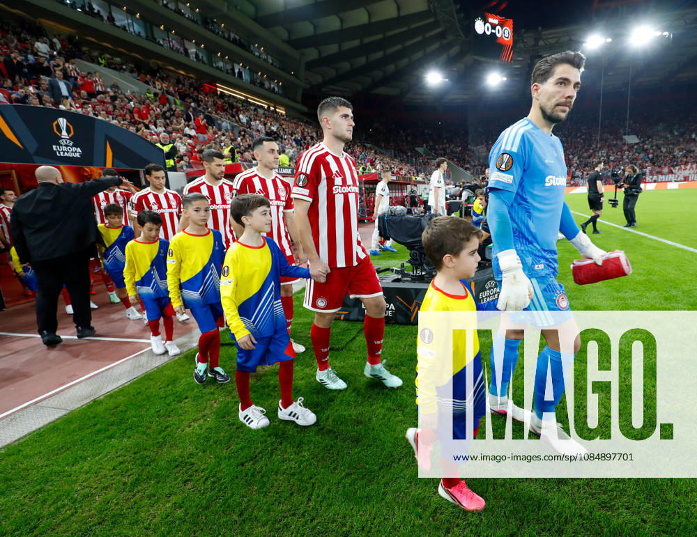Olympiacos F.C. v AC Sparta Prague UEFA Europa League Olympiacos F.C. players enter the pitch during the UEFA Europa League match at Karaiskakis Stadium, Piraeus 22 10 2026 UK Newspapers OUT