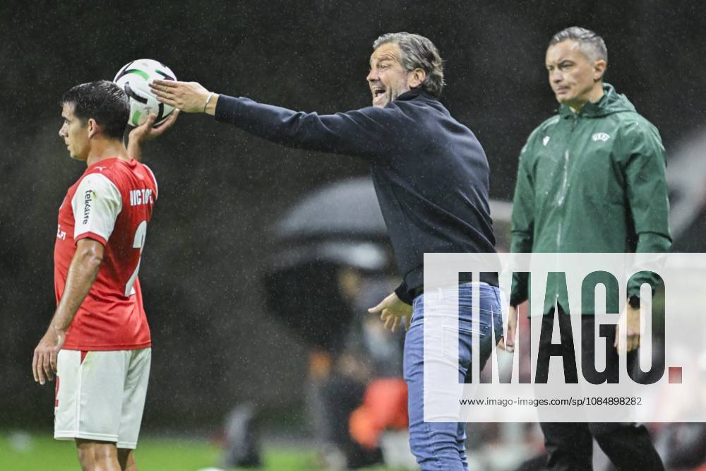 SC Braga v KAA Gent - UEFA Conference League BRAGA, PORTUGAL - OCTOBER 22 : De Mil Rik head coach of KAA Gent in action during the UEFA Conference League 2026 27 League Phase matchday 2 match between SC Braga and KAA Gent on October 22, 2026 in Braga, Portugal, 22 10 2026 Braga Portugal