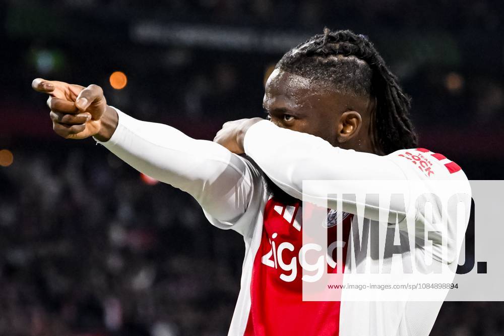 AMSTERDAM - Tolu Arokodare of Ajax celebrates scoring the 1-0 during the UEFA Conference League match between AFC Ajax and Atalanta BC at the Johan Cruijff ArenA on October 22, 2026 in Amsterdam, the Netherlands. OLAF KRAAK ANP UEFA Conference League 2026 27 ANPxSportx IVx 573305656 originalFilename: 573305656