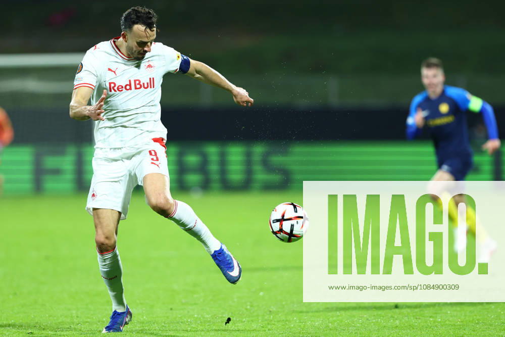 SOCCER - UEFA EL, Celje vs RBS CELJE,SLOVENIA,22.OCT.26 - SOCCER - UEFA Europa League, NK Celje vs Red Bull Salzburg. Image shows Haris Tabakovic (RBS). GEPAxpictures Doak