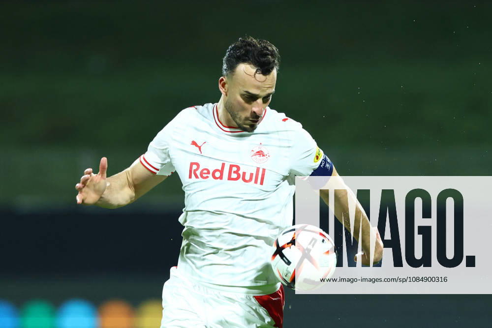 SOCCER - UEFA EL, Celje vs RBS CELJE,SLOVENIA,22.OCT.26 - SOCCER - UEFA Europa League, NK Celje vs Red Bull Salzburg. Image shows Haris Tabakovic (RBS). GEPAxpictures Doak