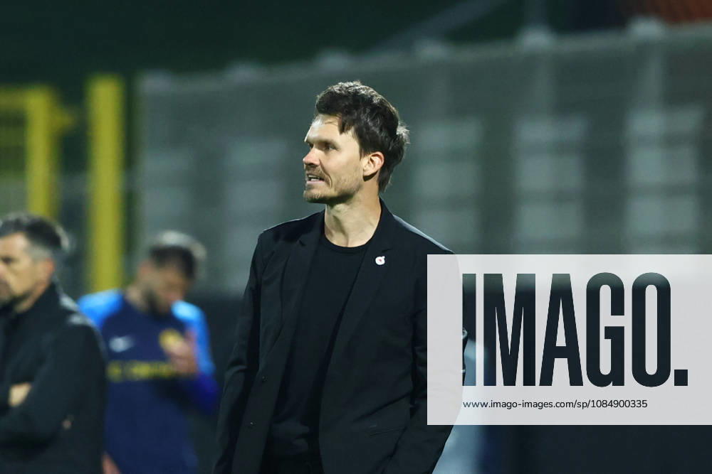SOCCER - UEFA EL, Celje vs RBS CELJE,SLOVENIA,22.OCT.26 - SOCCER - UEFA Europa League, NK Celje vs Red Bull Salzburg. Image shows head coach Danny Rohl (RBS). GEPAxpictures Doak