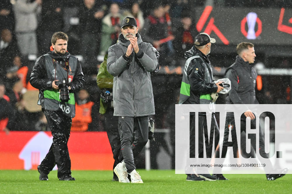 Bournemouth v AC Milan, Europa League AFC Bournemouth manager Marco Rose applauds the fans at full time during the Europa League match between Bournemouth and AC Milan at the Vitality Stadium, Bournemouth, UK on 22 October 2026. Bournemouth Vitality Stadium Dorset UK Editorial use only ,