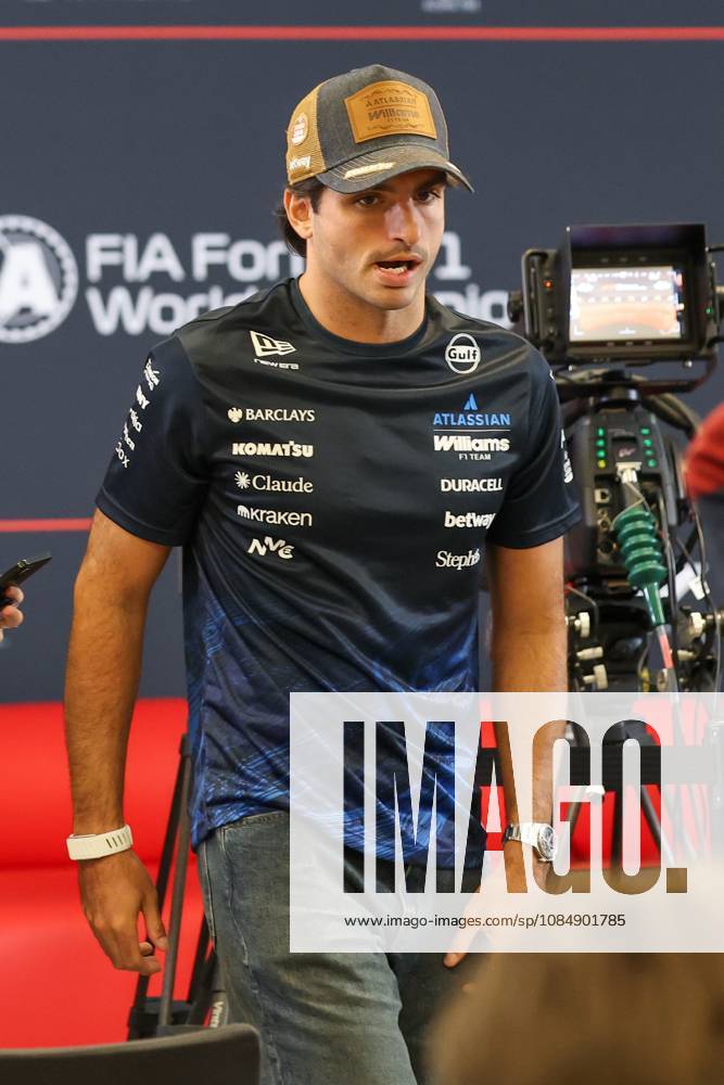 22nd October 2026; Circuit of the Americas, Austin, United States; Formula 1, United States Grand Prix, Arrivals Day; Carlos Sainz (55) of Spain and Atlassian Williams F1 Team walking from the press conference, PK, Pressekonferenz VincentxCuono