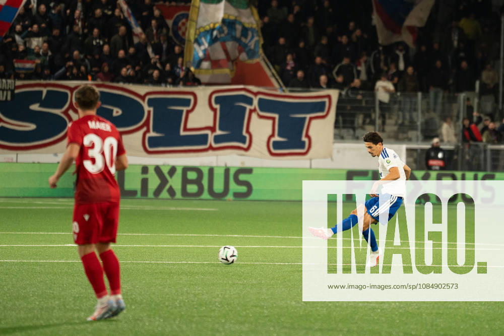THUN, BERN - OCTOBER 22: Dennis Hadžikaduni? of HNK Hajduk Split during the UEFA Conference League match between FC Thun and HNK Hajduk Split at VISANA STADION on October 22, 2026 in Thun, Bern, Switzerland.