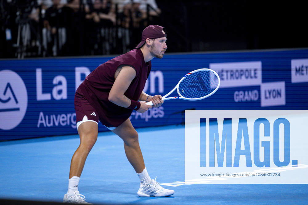 TENNIS : ATP, Tennis Herren 250 - Grand Prix Tennis AURA - Decines (France) 22 10 2026 Kyrian Jacquet (FRA) was defeated in straight sets by Brandon Nakashima (USA) during the tournament of the Auvergne Rhône-Alpes Grand Prix at the LDLC Arena in Décines on October 22, 2026. Photo Sandrine Thesillat PsNewZ