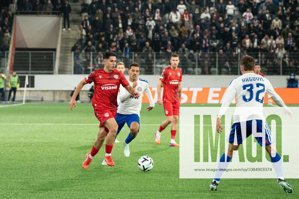 THUN, BERN - OCTOBER 22: Nils Reichmuth of FC Thun in possession of the ball during the UEFA Conference League match between FC Thun and HNK Hajduk Split at VISANA STADION on October 22, 2026 in Thun, Bern, Switzerland.