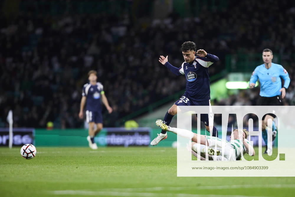 Celtic FC v Real Club Celta - UEFA Europa League 2026 27 League Phase MD3 GLASGOW, SCOTLAND - OCTOBER 22: Hugo Alvarez of RC Celta de Vigo competes for the ball with Liam Scales of Celtic FC during the UEFA Europa League 2026 27 League Phase MD3 match between Celtic FC and Real Club Celta de Vigo at Celtic Park on October 22, 2026 in Glasgow, Scotland. (Photo by Diego Simon Photo Players Images Magara Press) Glasgow Celtic Park Stadium Scotland