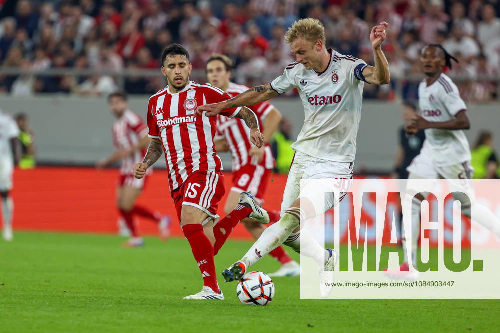 Olympiacos F.C. v AC Sparta Prague UEFA Europa League Gustavo Puerta of Olympiacos F.C. and Jaroslav Zelený of AC Sparta Prague during the UEFA Europa League match at Karaiskakis Stadium, Piraeus 22 10 2026 UK Newspapers OUT