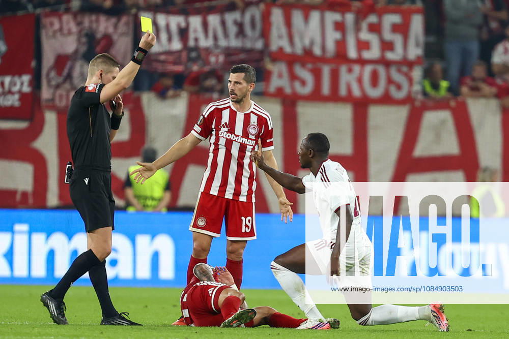 Olympiacos F.C. v AC Sparta Prague UEFA Europa League Match referee Espen Eskas show a yellow card to Ebrima Singhateh of AC Sparta Prague during the UEFA Europa League match at Karaiskakis Stadium, Piraeus 22 10 2026 UK Newspapers OUT