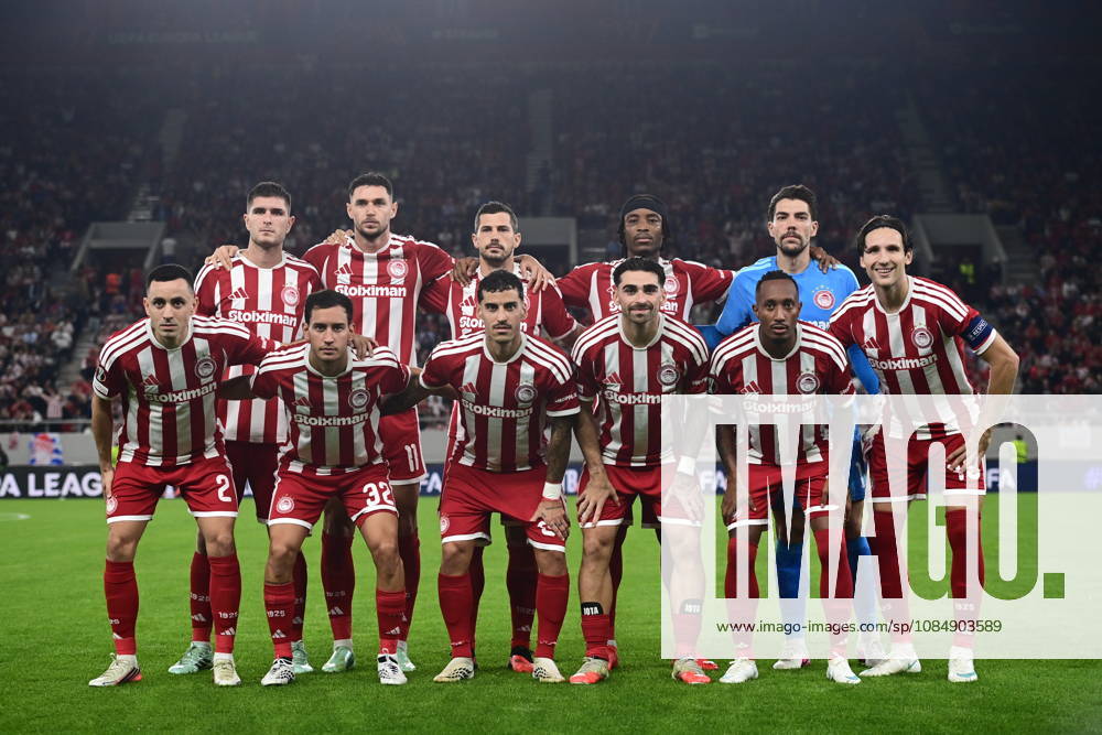 UEFA Europa League - Olympiacos FC vs AC Sparta Praha - Players of Olympiacos FC pose for a photo during the UEFA Europa League Phase matchday 3 soccer match between Olympiacos FC and AC Sparta Praha at the Georgios Karaiskakis Stadium in Piraeus, Greece, 22 October 2026. IMAGO ONE INCH PRODUCTIONS PIRAEUS GREECE