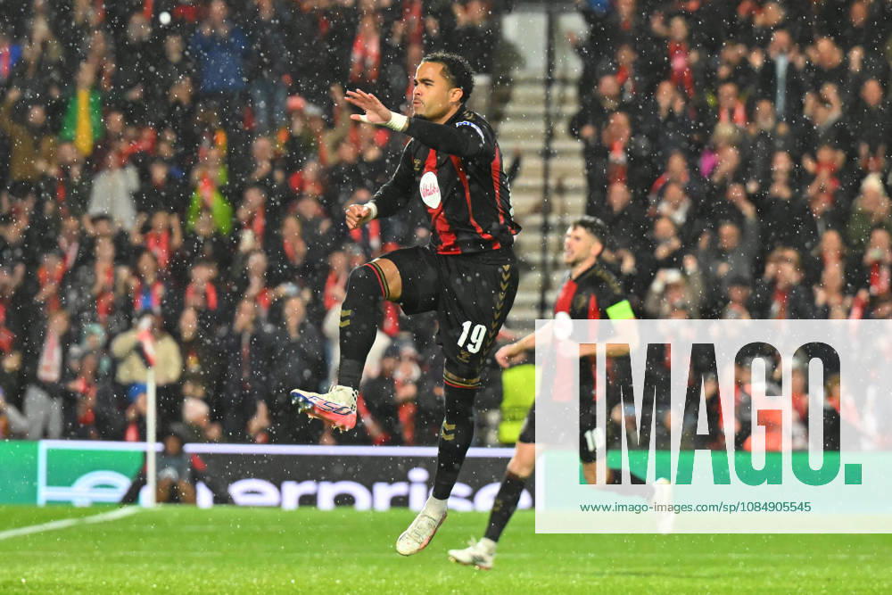 Bournemouth v AC Milan, Europa League Goal 1-0 - Justin Kluivert (19) of AFC Bournemouth celebrates scoring the opening goal during the Europa League match between Bournemouth and AC Milan at the Vitality Stadium, Bournemouth, UK on 22 October 2026. Bournemouth Vitality Stadium Dorset UK Editorial use only ,