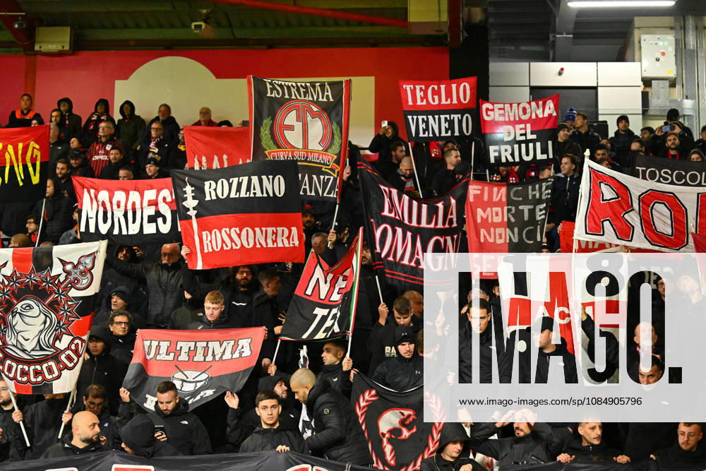 Bournemouth v AC Milan, Europa League AC Milan fans hold up their banners before kickoff during the Europa League match between Bournemouth and AC Milan at the Vitality Stadium, Bournemouth, UK on 22 October 2026. Bournemouth Vitality Stadium Dorset UK Editorial use only ,