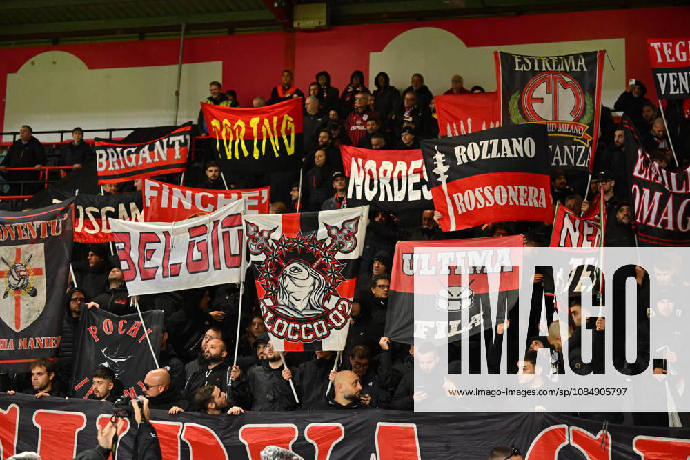 Bournemouth v AC Milan, Europa League AC Milan fans hold up their banners before kickoff during the Europa League match between Bournemouth and AC Milan at the Vitality Stadium, Bournemouth, UK on 22 October 2026. Bournemouth Vitality Stadium Dorset UK Editorial use only ,