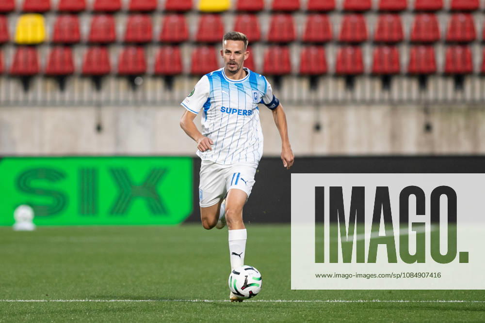 Inter Club Escaldes v Universitatae Craiova - UEFA Conference League Nicusor Bancu, player number 11 of Universitatea Craiova, is in action during the UEFA Conference League match between Inter Club d Escaldes and Universitatea Craiova at New FAF Stadium in Encamp, Andorra, on October 22, 2026. Encamp Andorra Andorra
