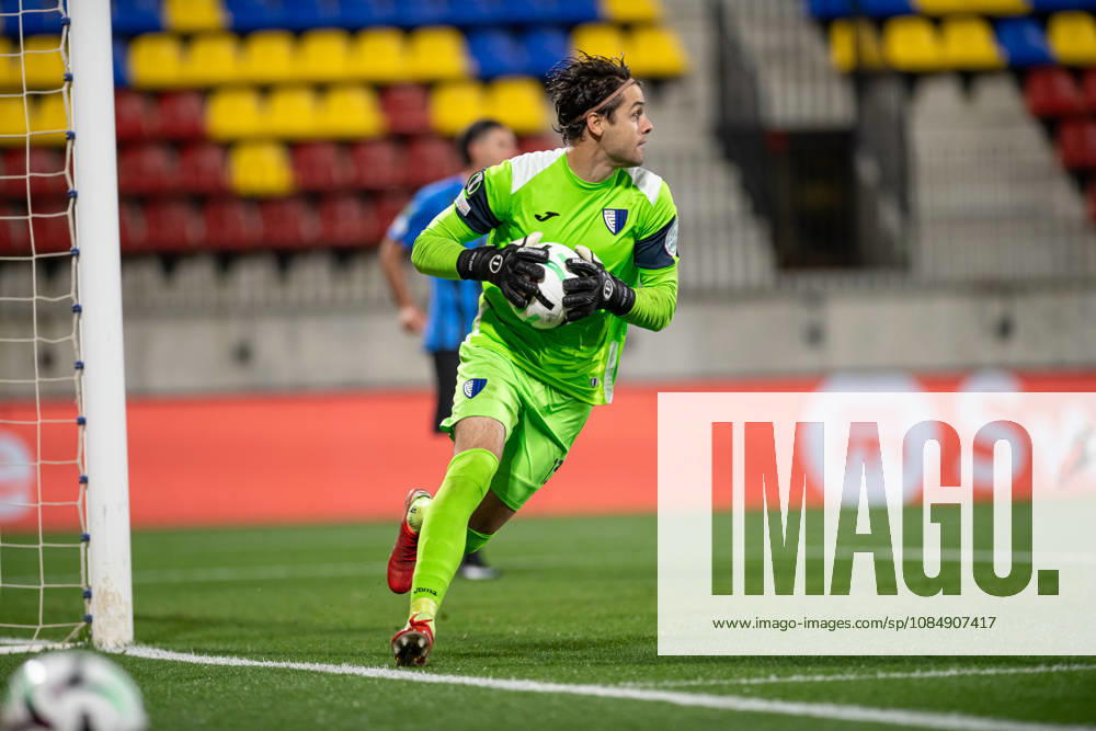Inter Club Escaldes v Universitatae Craiova - UEFA Conference League Javi Diaz, goalkeeper of Inter Club d Escaldes, is in action during the UEFA Conference League match between Inter Club d Escaldes and Universitatea Craiova at New FAF Stadium in Encamp, Andorra, on October 22, 2026. Encamp Andorra Andorra