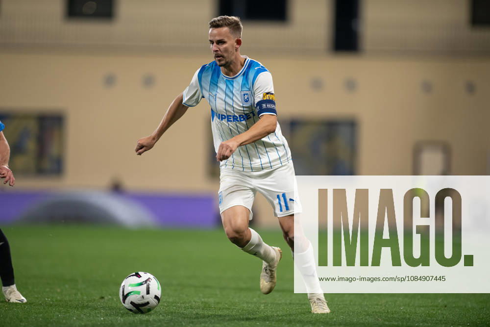 Inter Club Escaldes v Universitatae Craiova - UEFA Conference League Nicusor Bancu, player number 11 of Universitatea Craiova, is in action during the UEFA Conference League match between Inter Club d Escaldes and Universitatea Craiova at New FAF Stadium in Encamp, Andorra, on October 22, 2026. Encamp Andorra Andorra