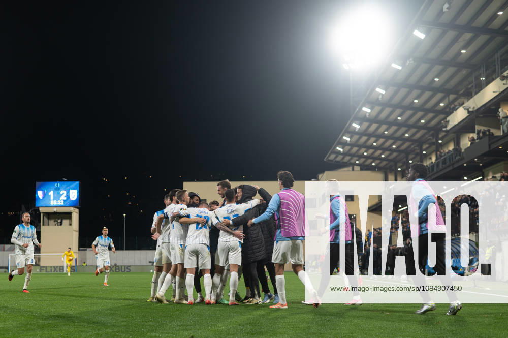 Inter Club Escaldes v Universitatae Craiova - UEFA Conference League Players of Universitatea Craiova celebrate a goal scored by Simon Elisor, number 22, during the UEFA Conference League match between Inter Club d Escaldes and Universitatea Craiova at New FAF Stadium in Encamp, Andorra, on October 22, 2026. Encamp Andorra Andorra