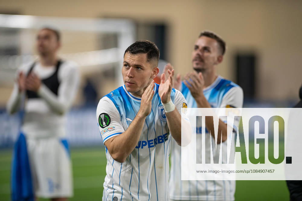 Inter Club Escaldes v Universitatae Craiova - UEFA Conference League Carlos Mora, player number 17 of Universitatea Craiova, greets supporters after the victory at the UEFA Conference League match between Inter Club d Escaldes and Universitatea Craiova at New FAF Stadium in Encamp, Andorra, on October 22, 2026. Encamp Andorra Andorra