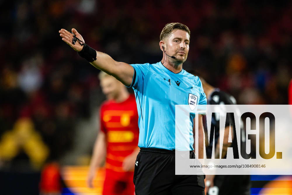FC Nordsjaelland v CSKA Sofia, UEFA Conference League, Farum, Denmark Farum, Denmark. 22nd, October 2026. Referee Robert Jones seen during the UEFA Conference League match between FC Nordsjaelland and CSKA Sofia at Right to Dream Park in Farum. Danmark, Farum, Right to Dream Park