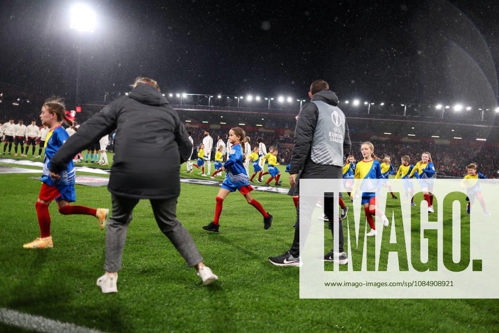 Bournemouth v AC Milan 22 October 2026, Bournemouth - UEFA Europa League - Bournemouth v AC Milan - The child mascots sprint back to the touchline - Photo: Jacques Feeney Offside. Bournemouth UK